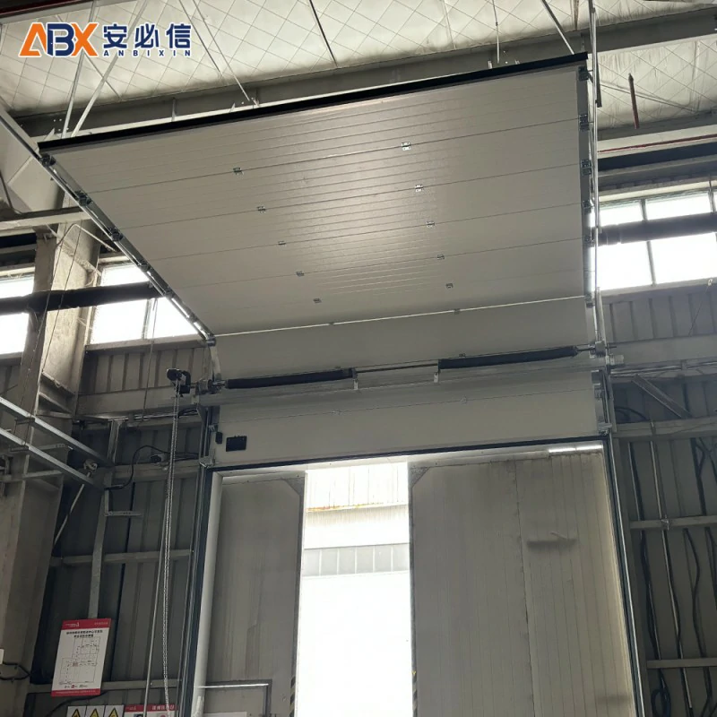 白城市翻板滑升门
